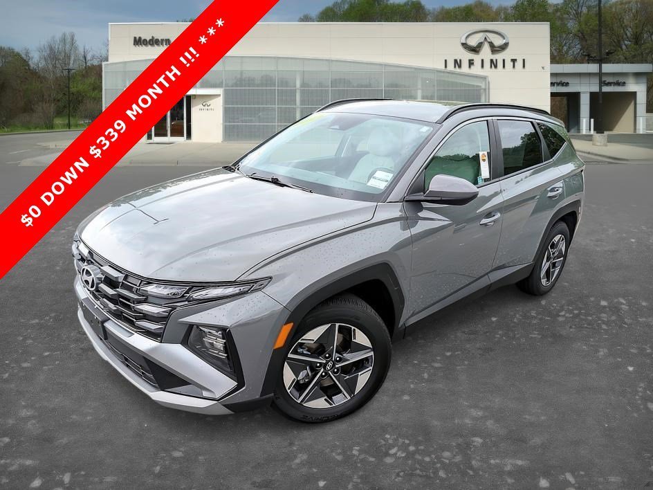 Used 2025 Hampton Gray Hyundai SEL image 1