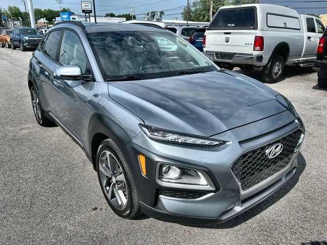 Used 2021 Silver Hyundai Limited image 11
