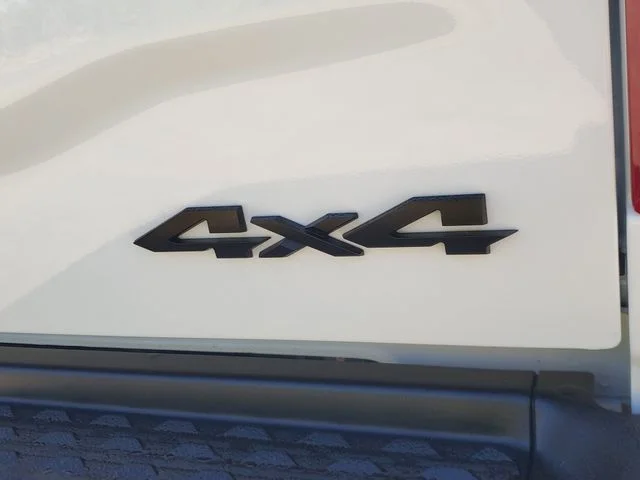 New 2026 Bright White Clear-Coat Exterior Paint RAM Big Horn image 5