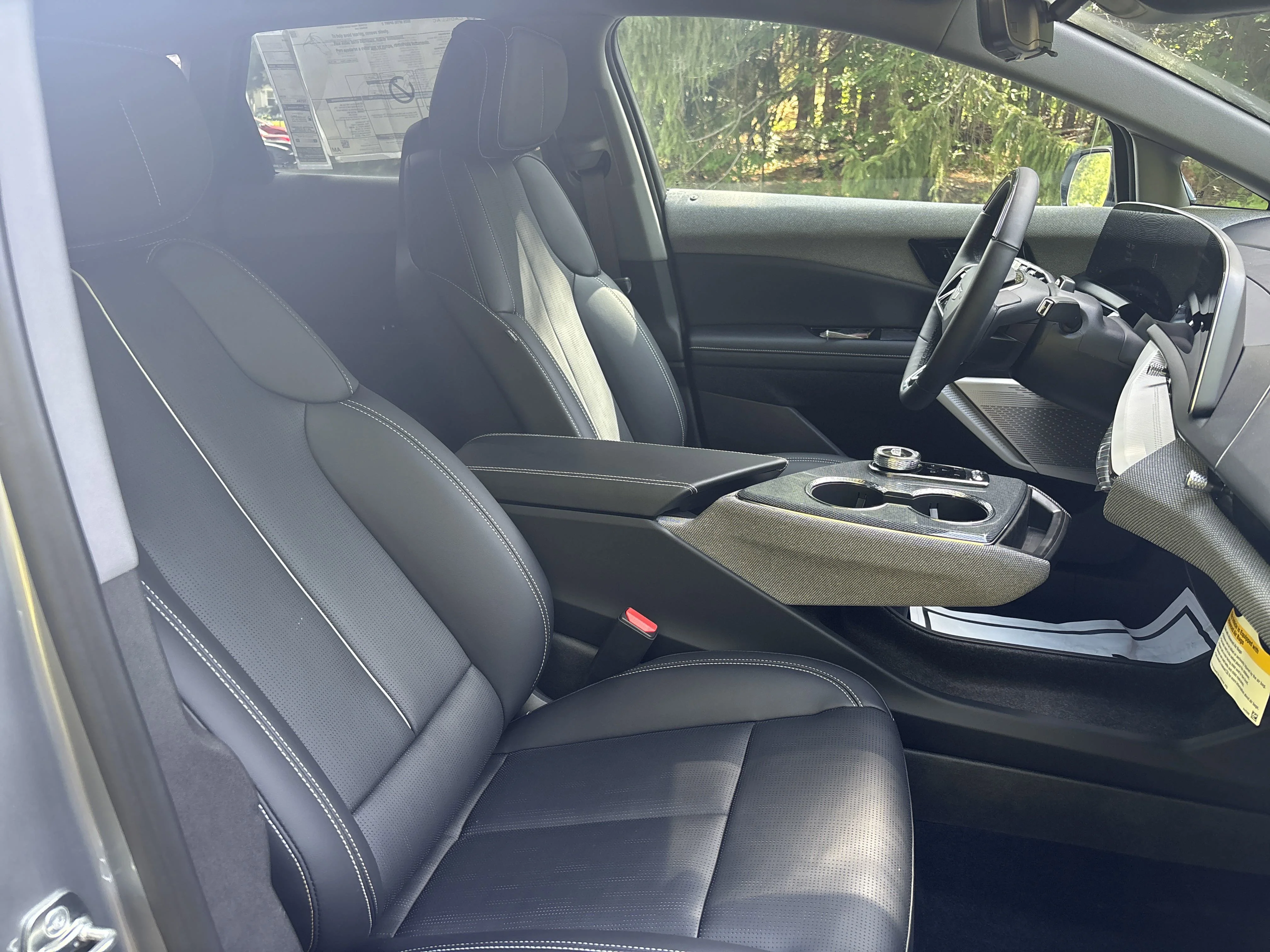 2025 Cadillac OPTIQ Sport 2 - Photo 13