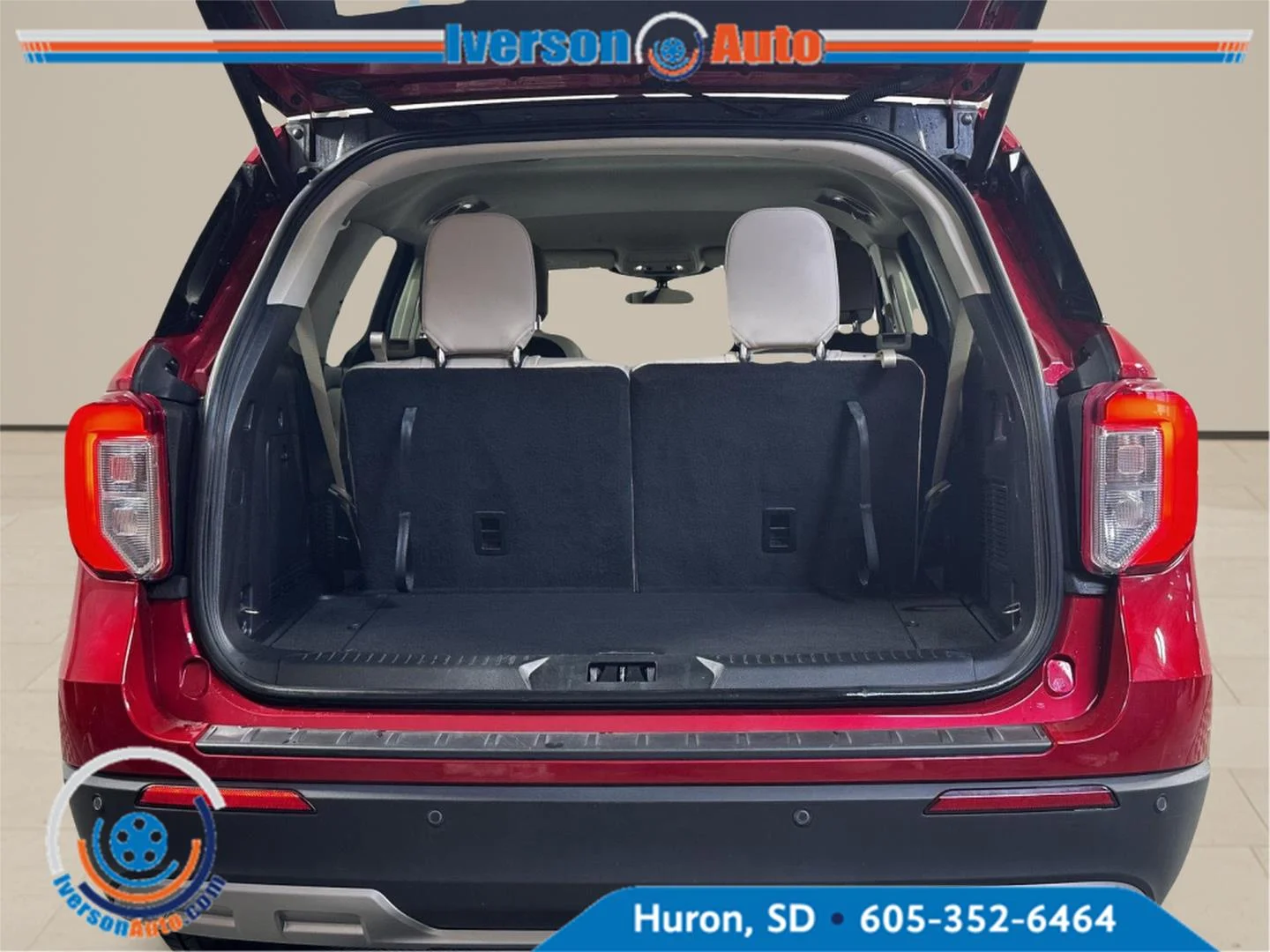Used 2022 Red Ford XLT image 8