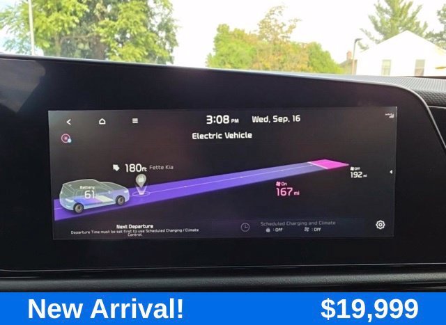 Used 2023  Kia Wind image 8