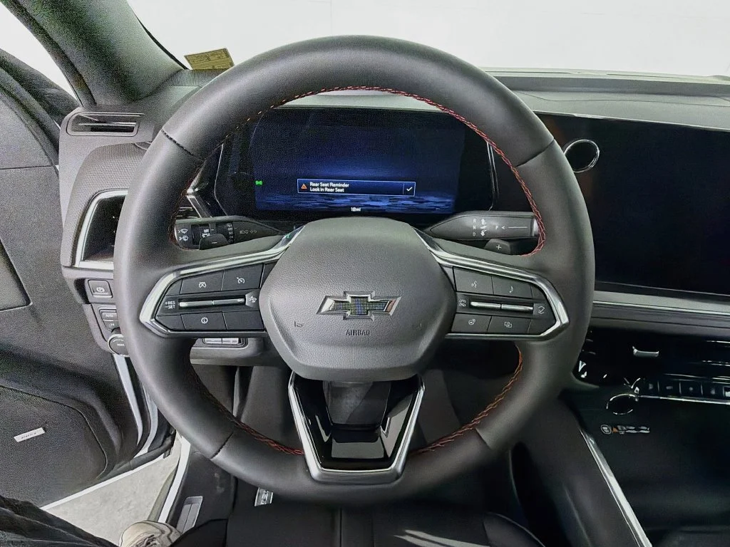 2026 Chevrolet Suburban RST - Photo 13