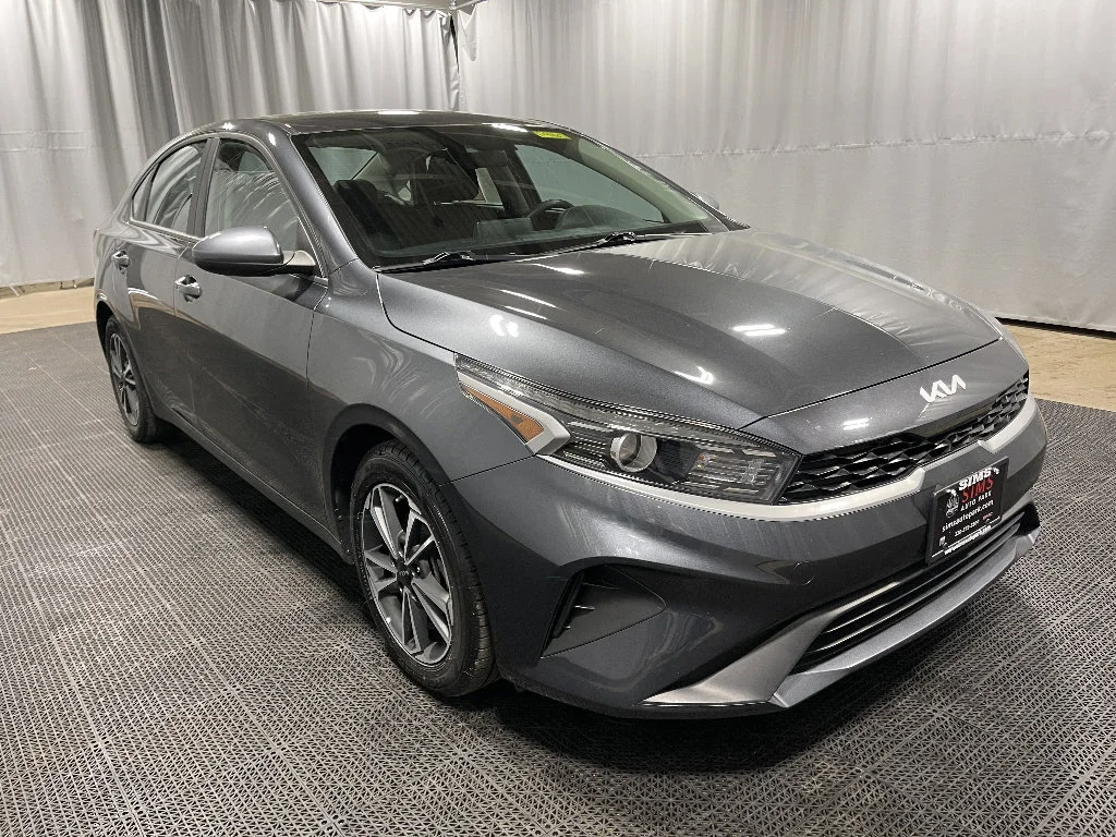 Used 2023 Kia Forte LXS with VIN 3KPF24AD4PE646558 for sale in Warren, OH
