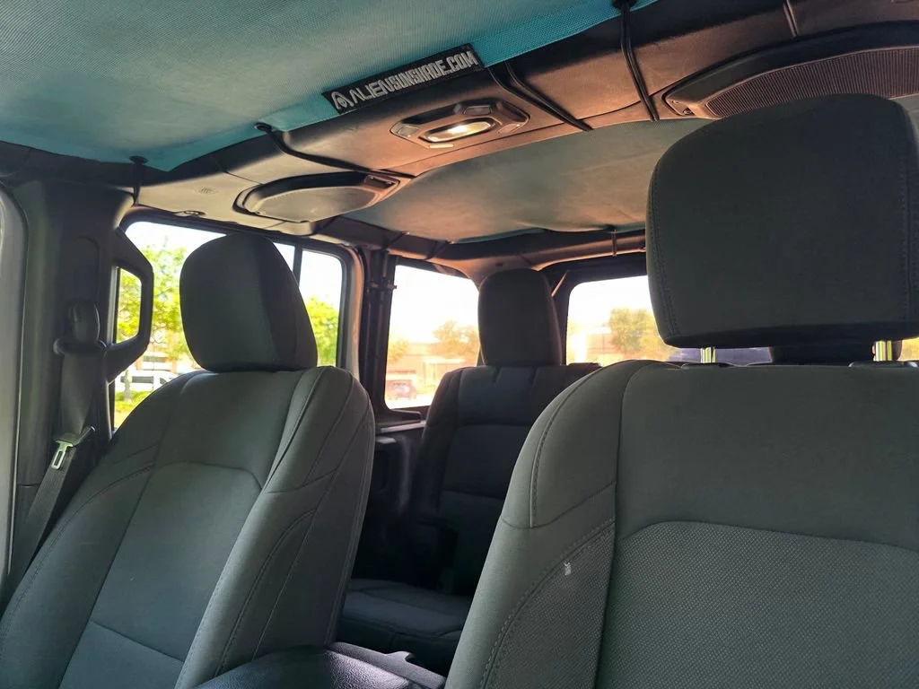 Used 2018 Silver Jeep Sport S 4x4 image 12