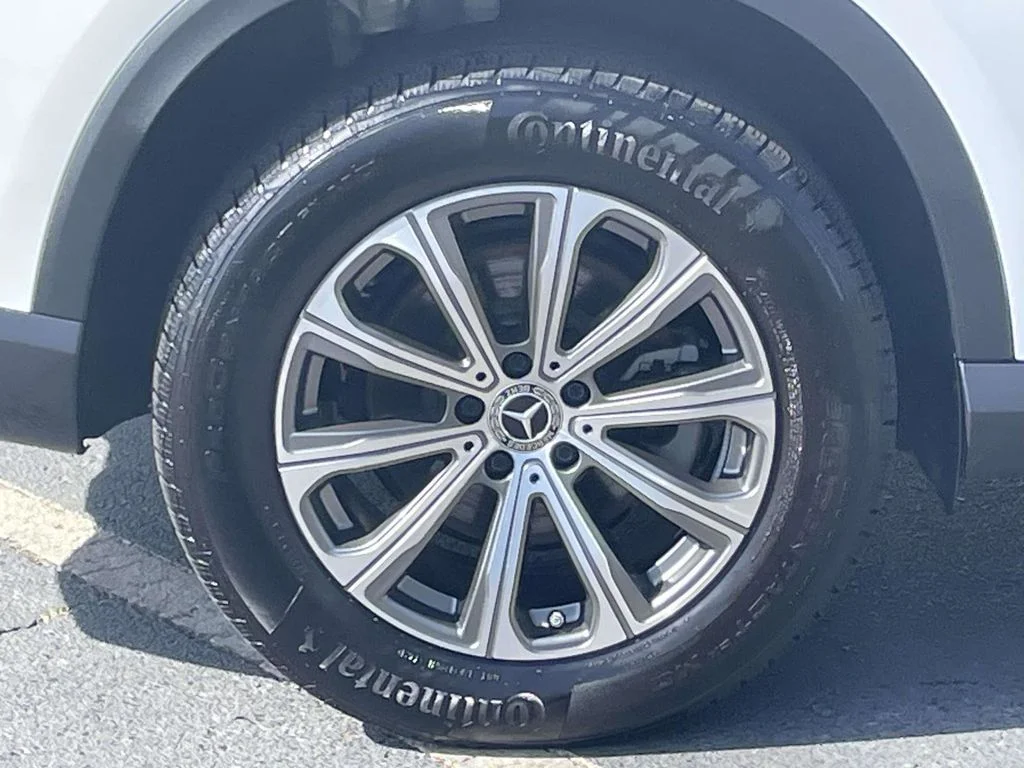 2024 Mercedes-Benz GLC GLC 300 - Photo 11