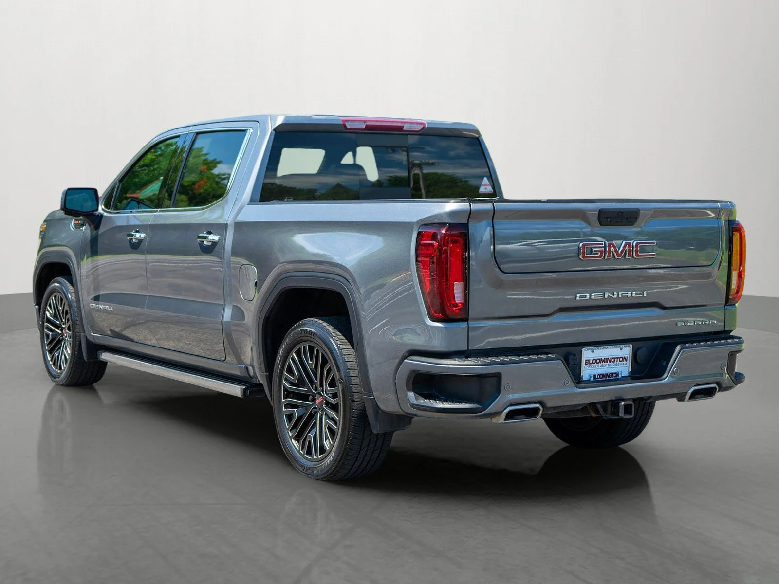Used 2022 Satin Steel Metallic GMC Denali image 5
