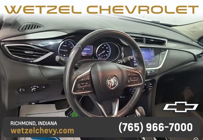 Used 2023 White Buick Select image 3