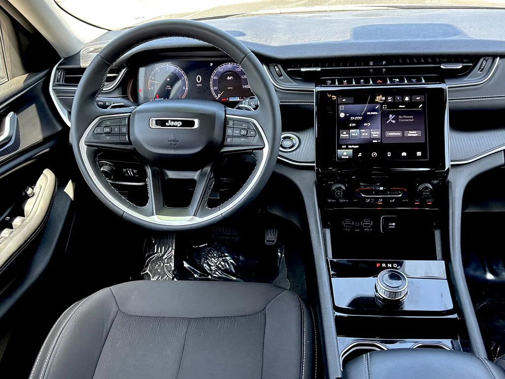 Used 2023 Gray Jeep Laredo image 22