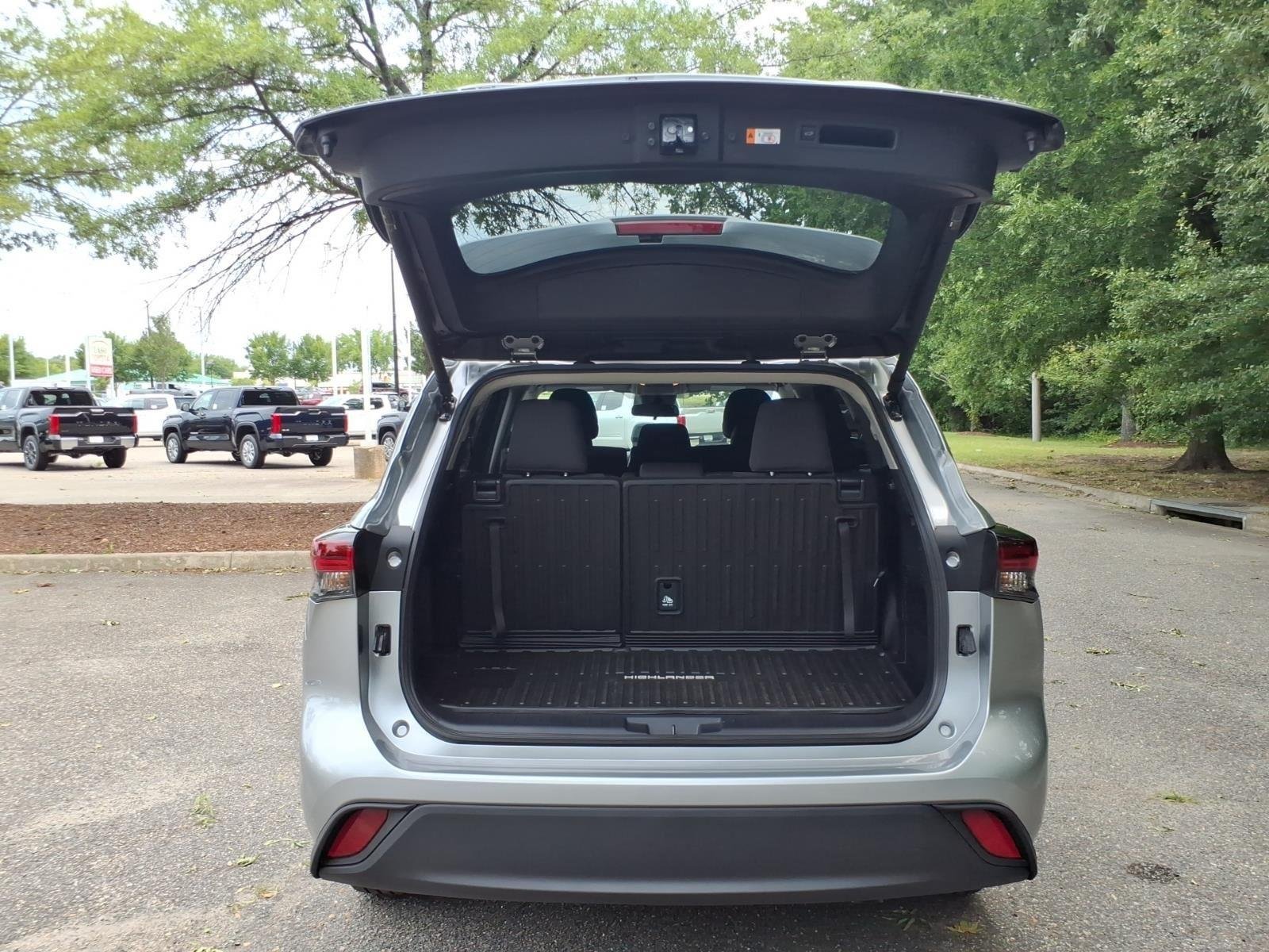 Used 2025 Celestial Silver M Toyota LE image 29