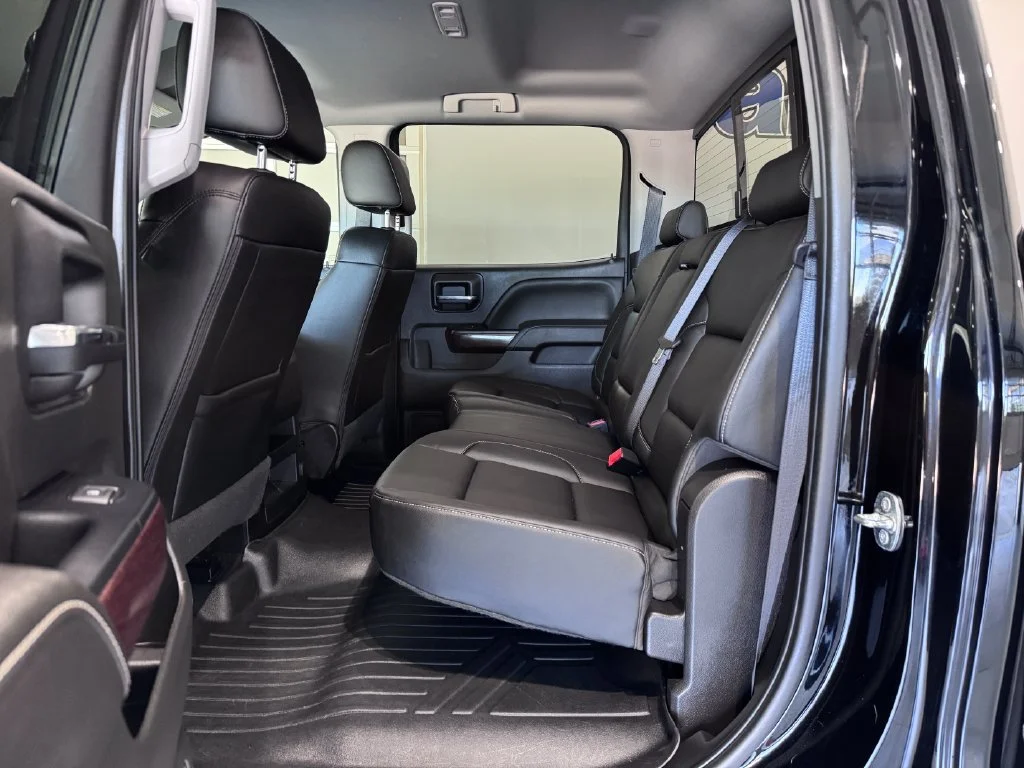 Used 2018 ONYX BLACK GMC SLT image 11