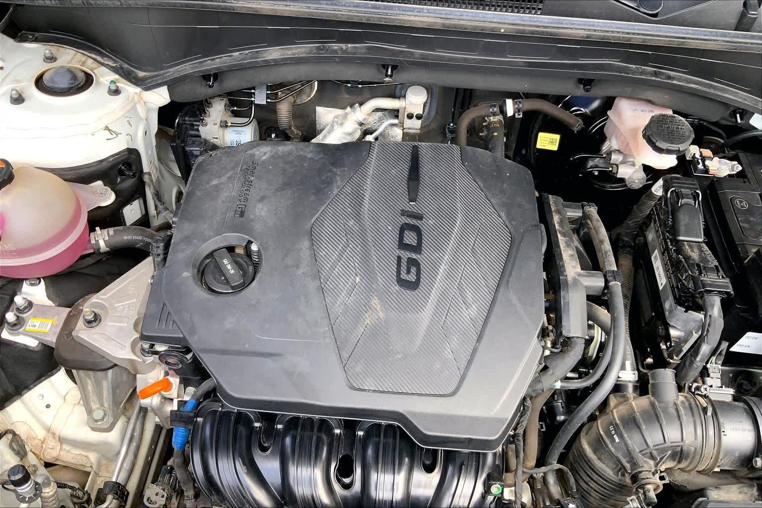Used 2021 Quartz White Hyundai SE image 30