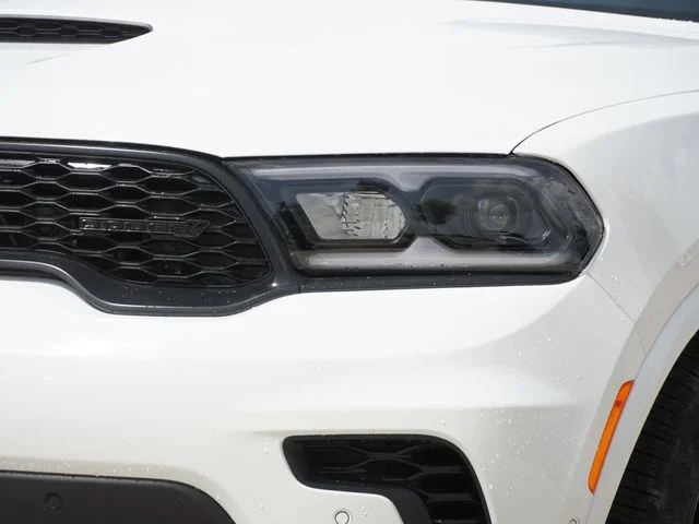 New 2026 White Knuckle Clear-Coat Exterior Paint Dodge GT Premium HEMI V8 image 4