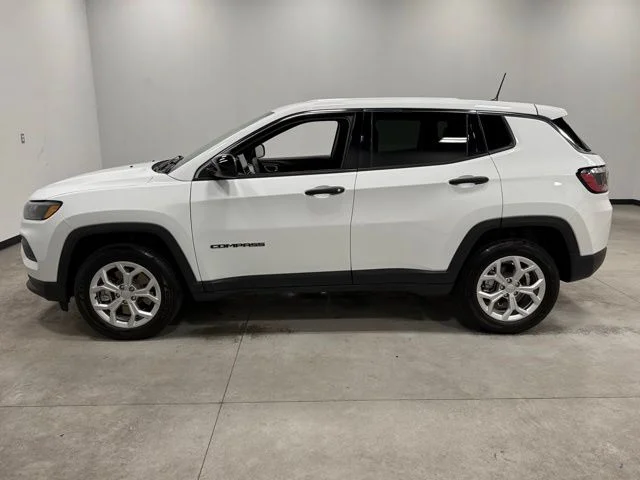 Used 2024 White Jeep Sport image 8