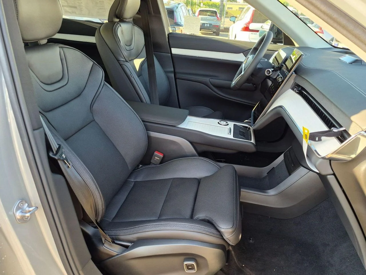 New 2026 Vapour Grey Volvo Ultra image 14