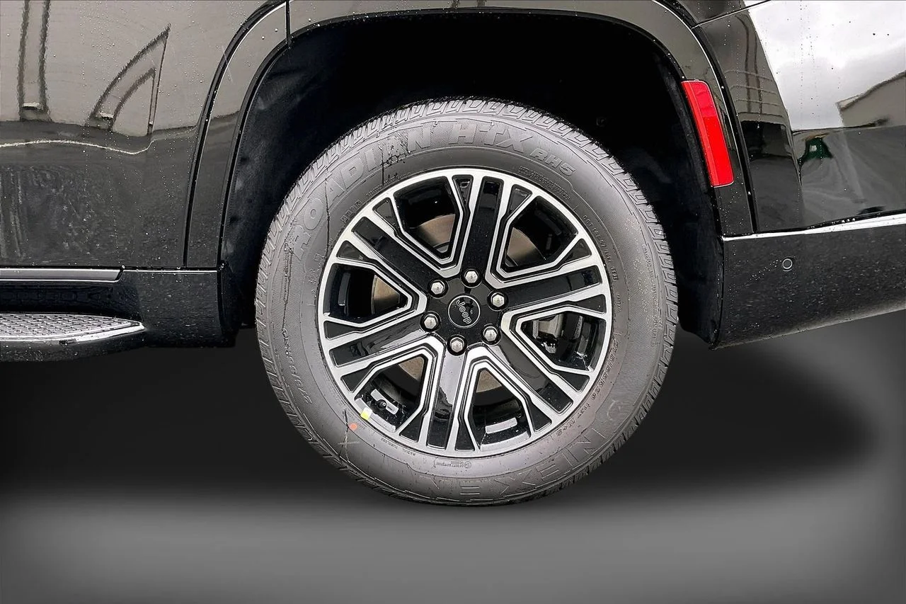 New 2026 High Gloss Black Jeep  image 36