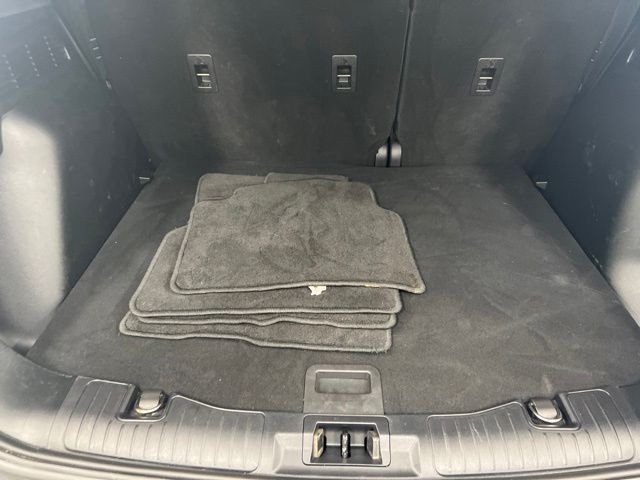 Used 2022 Agate Black Metallic Ford SE image 9