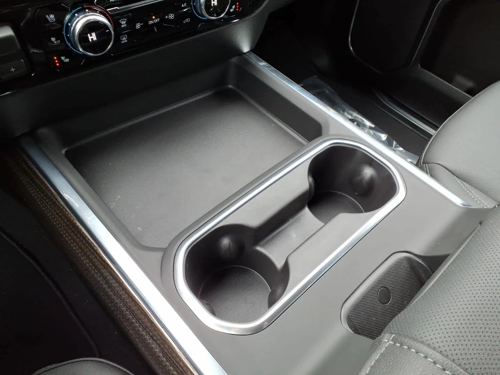 New 2026 Onyx Black GMC SLT image 14