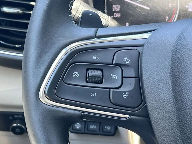 Used 2023 Red Buick Avenir image 31