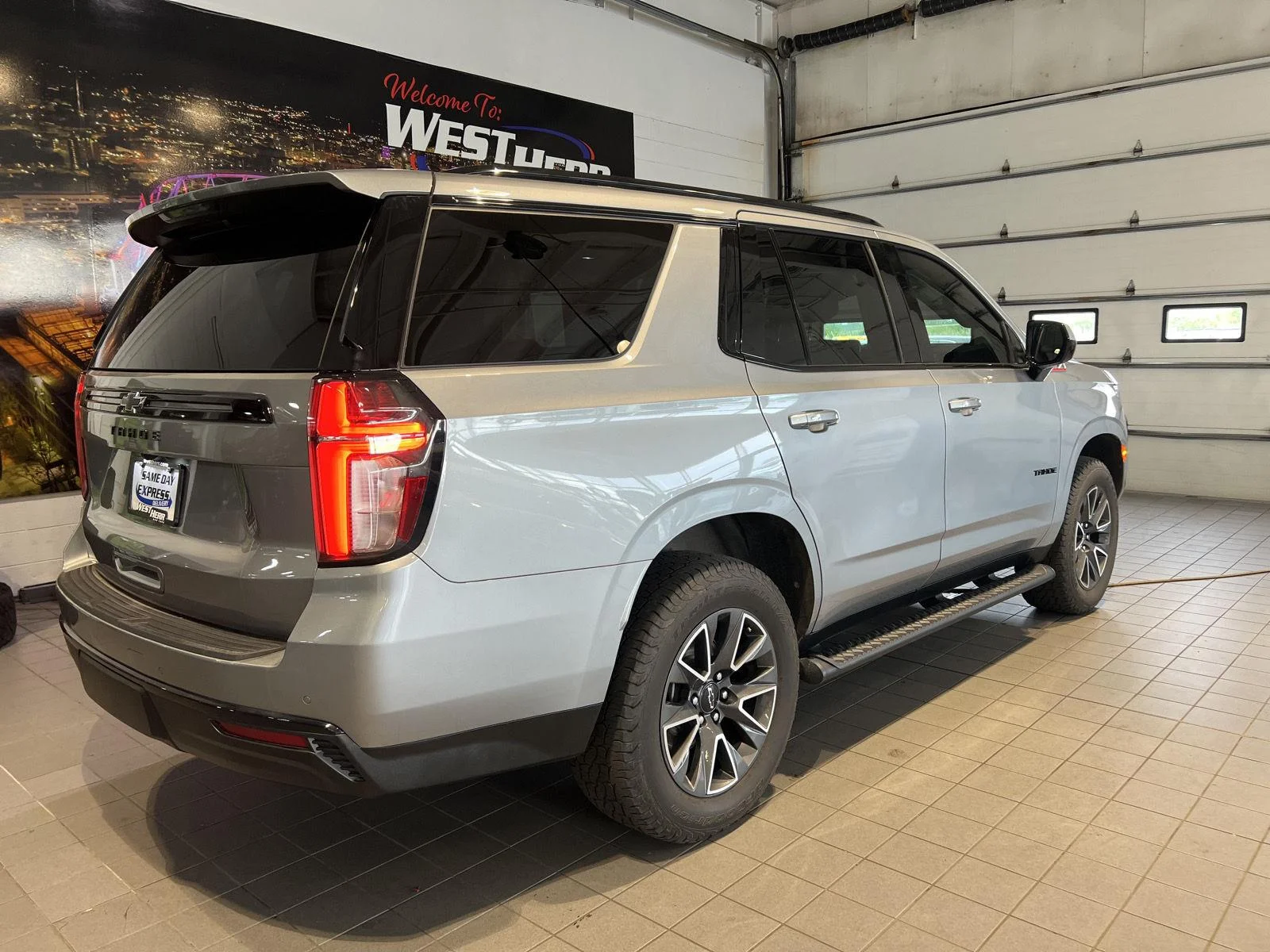 Used 2023 Sterling Gray Metallic Chevrolet Z71 image 10