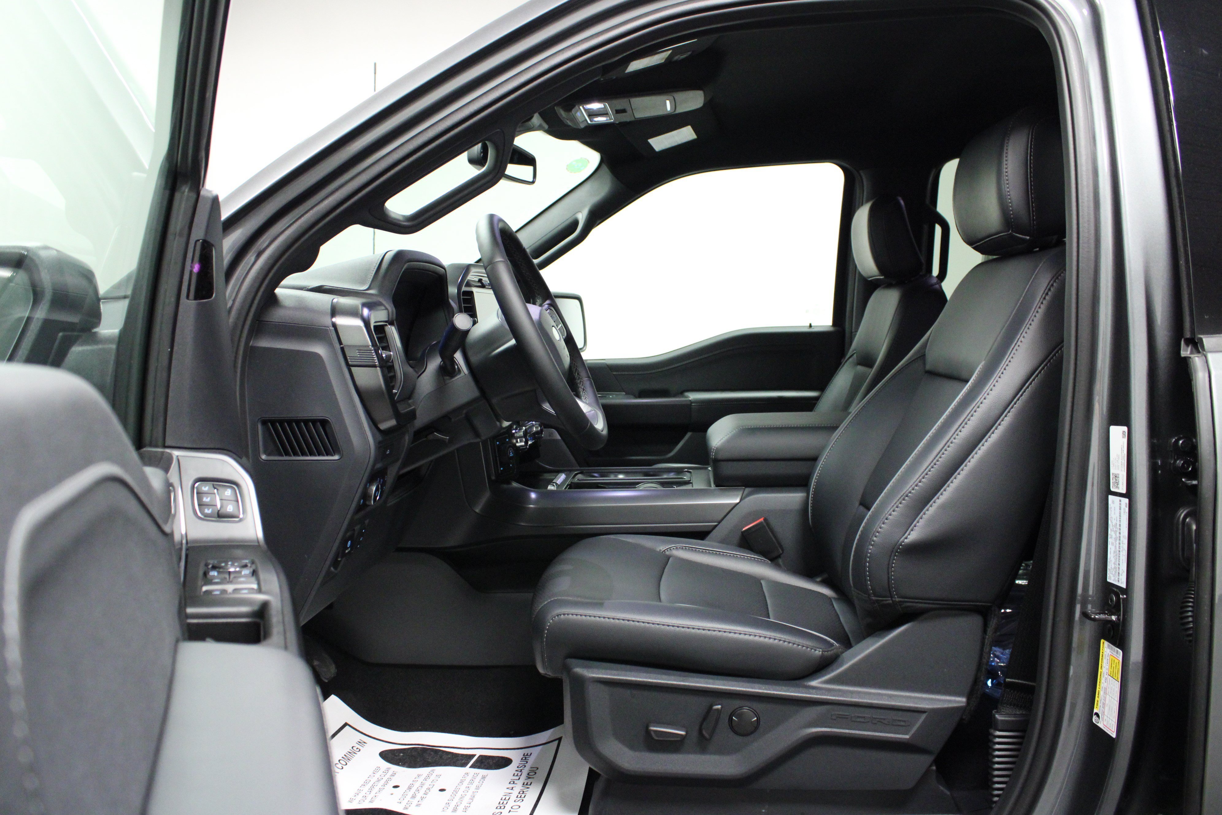 New 2026 Carbonized Gray Metallic Ford LARIAT image 12