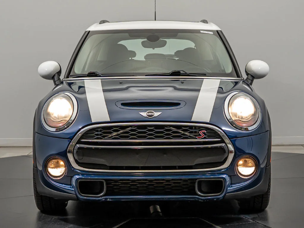 Used 2016 Deep Blue Metallic MINI  image 2