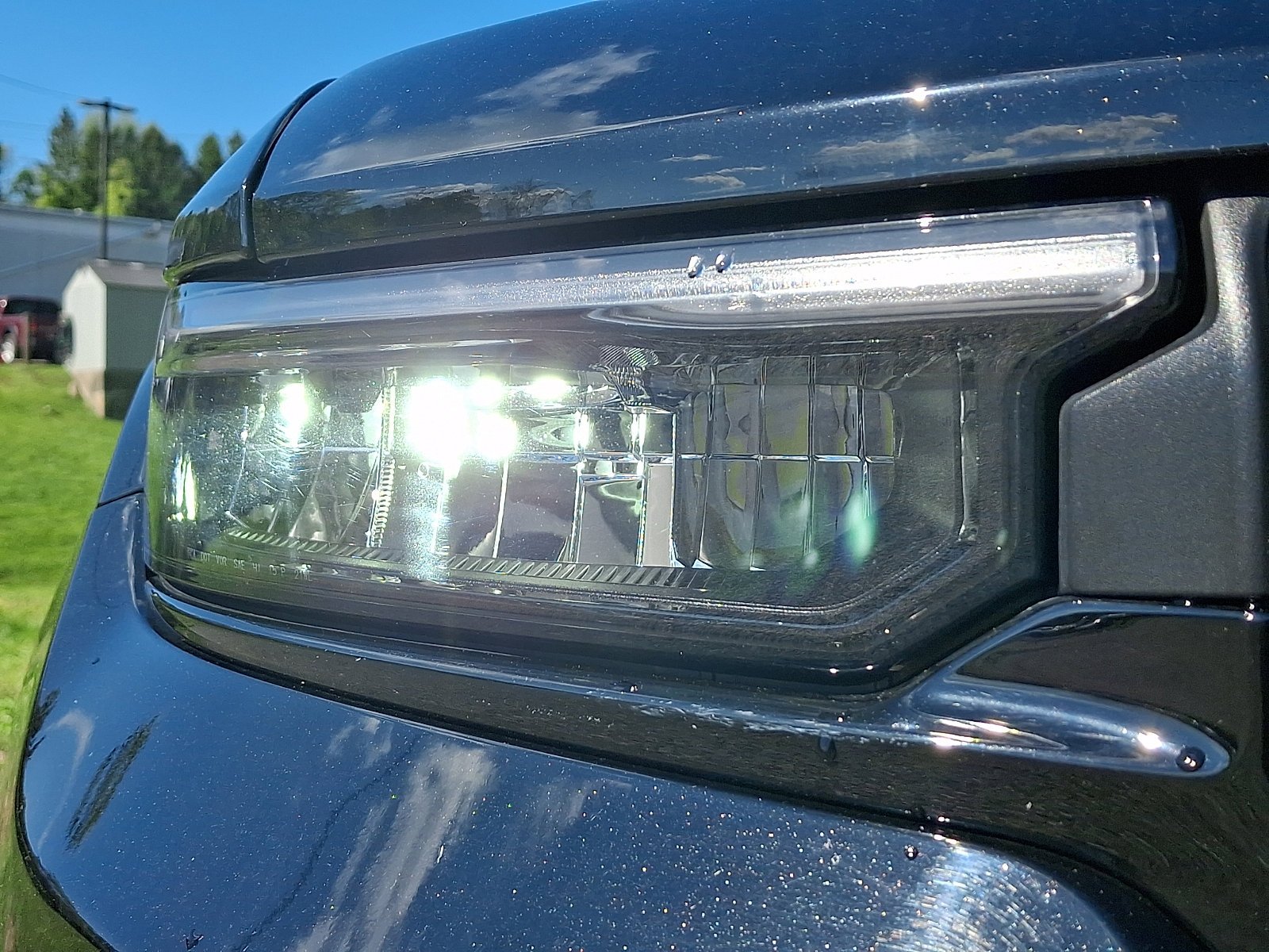 Certified Used 2023 Diamond Black Crystal Pearlcoat Jeep Limited image 9