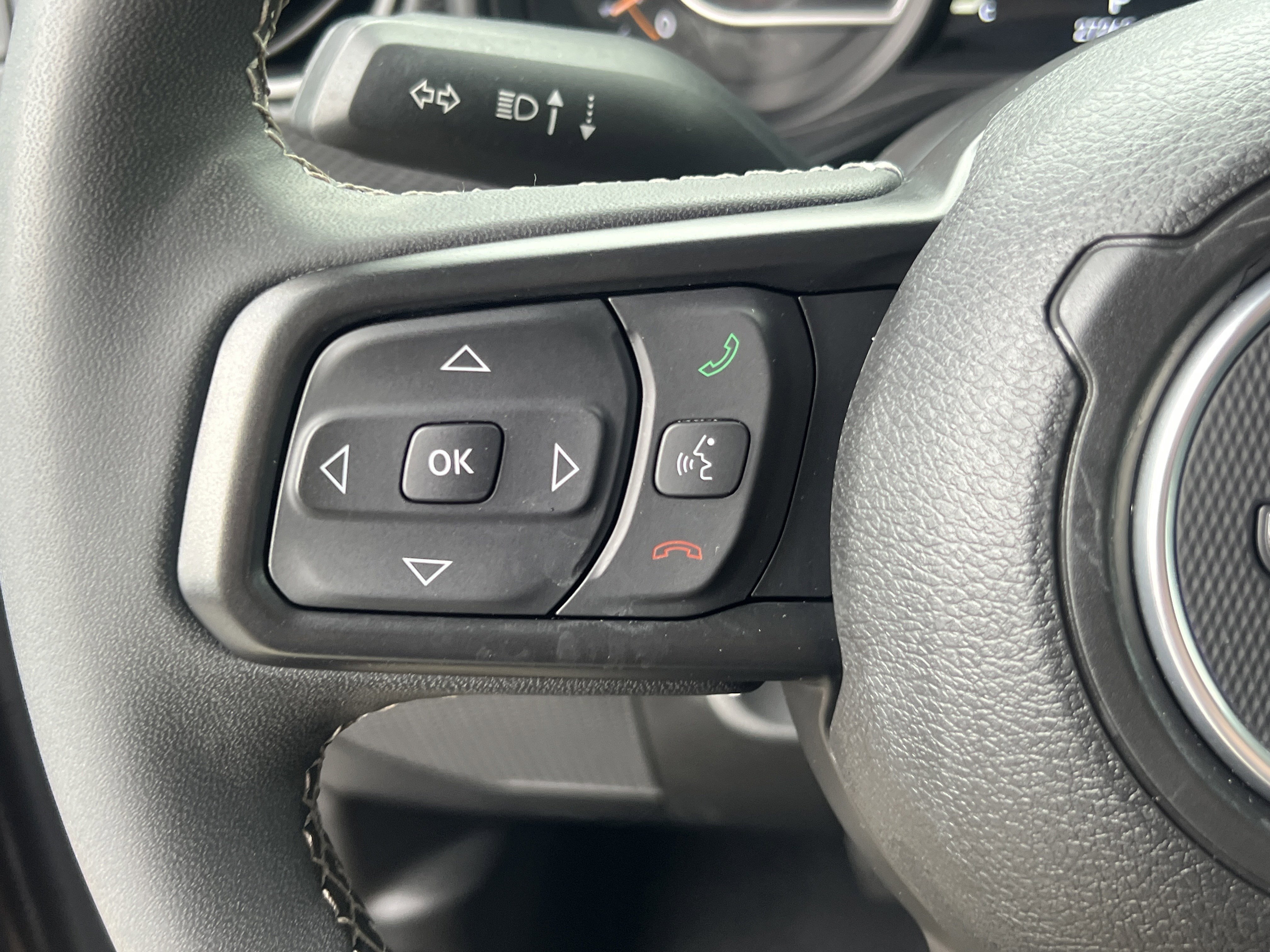 Used 2025 Black Clearcoat Jeep Rubicon image 30