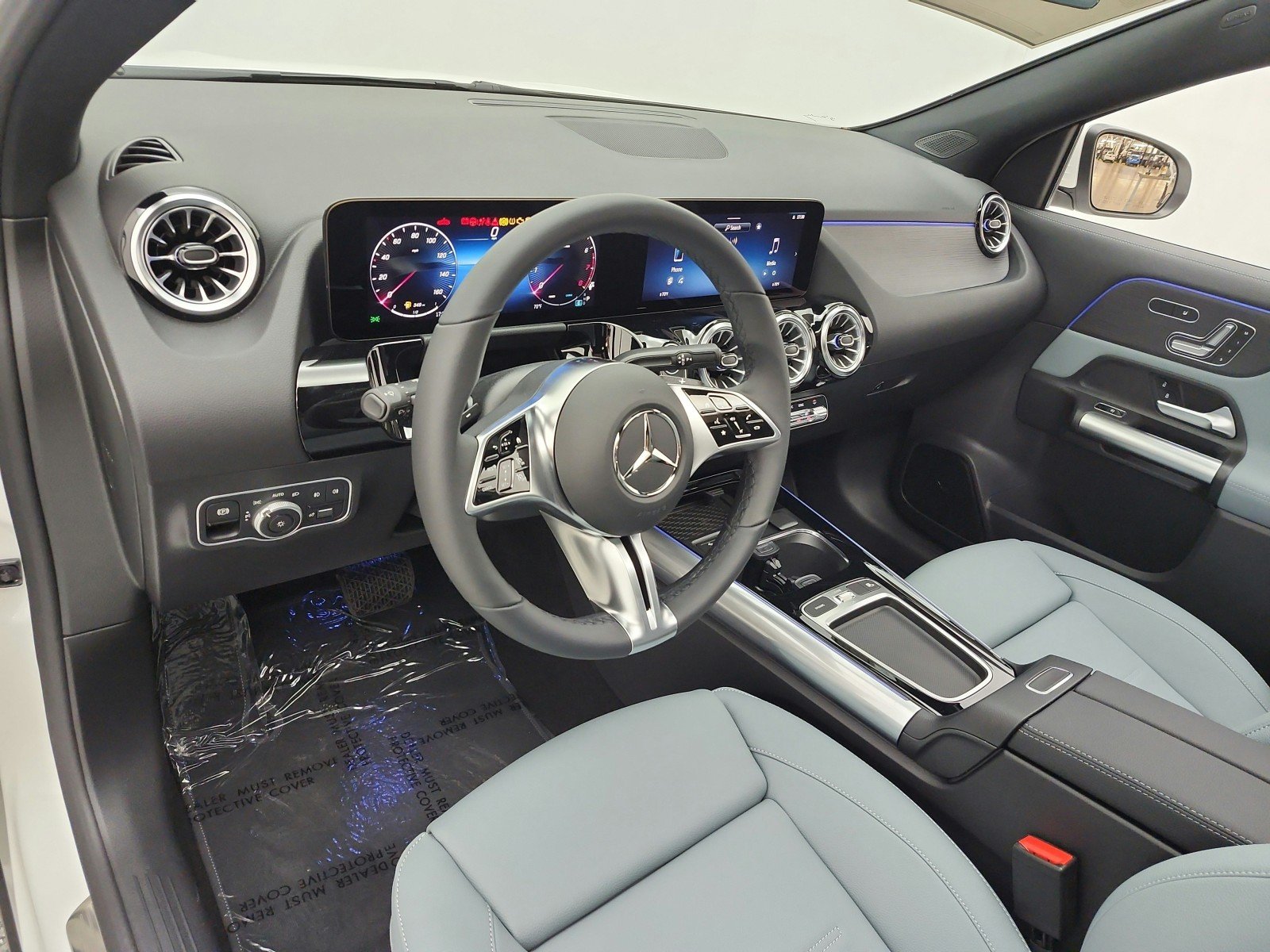 New 2026 Polar White Mercedes-Benz GLA 250 SUV image 9