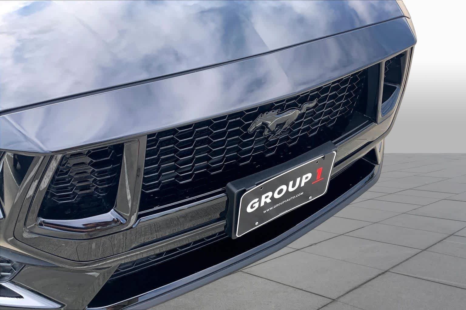 Used 2025 Shadow Black Ford GT Premium image 26