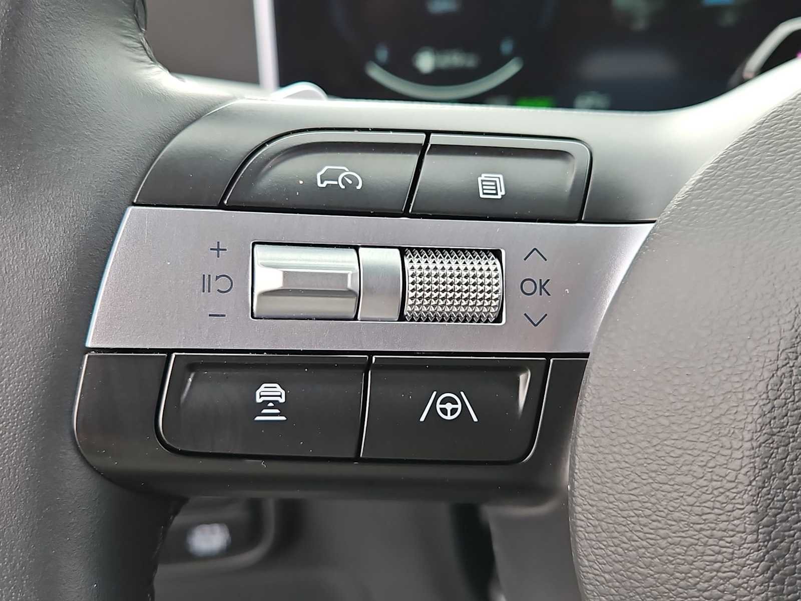 Certified Used 2025 Creamy White Pearl Hyundai SEL Convenience image 24