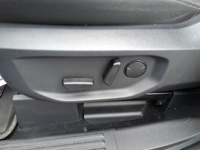 Used 2024 Blue Ford XLT image 17