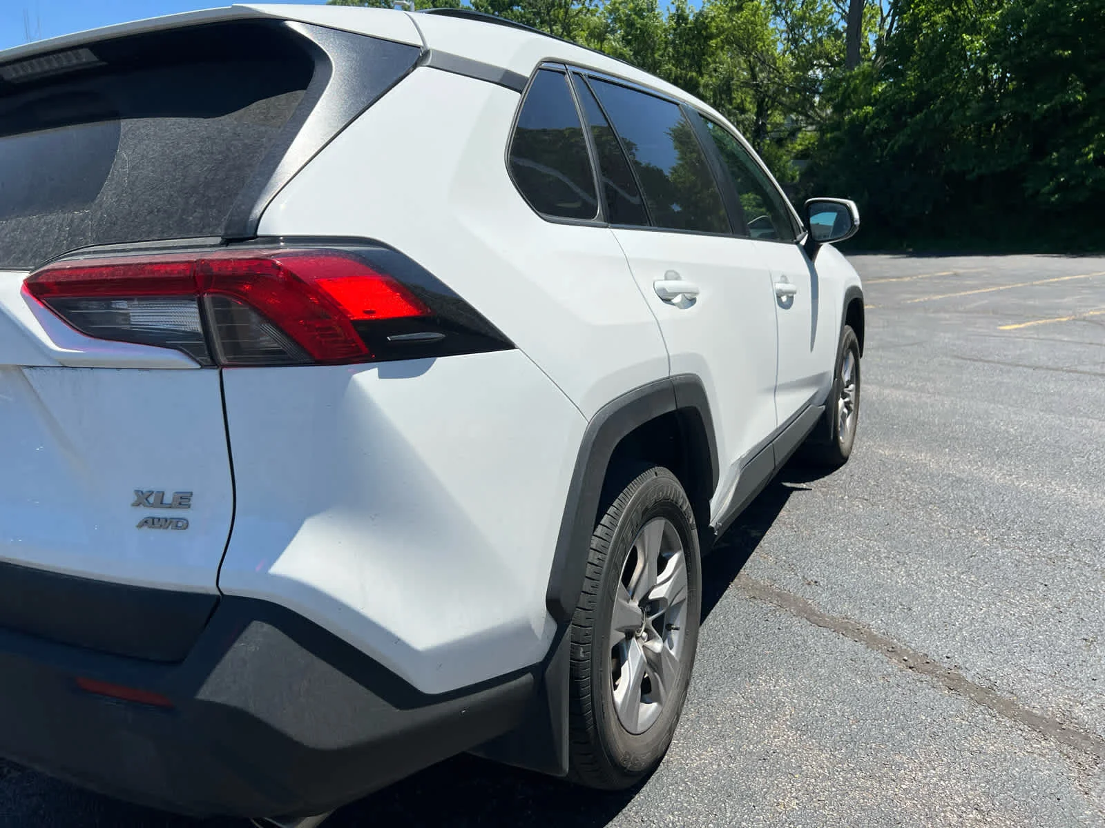 Used 2023 Ice Cap Toyota XLE image 18
