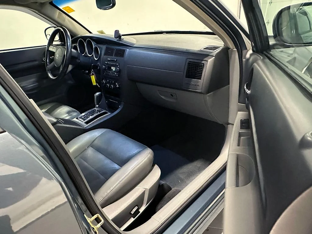 Used 2005 Green Dodge R/T image 68