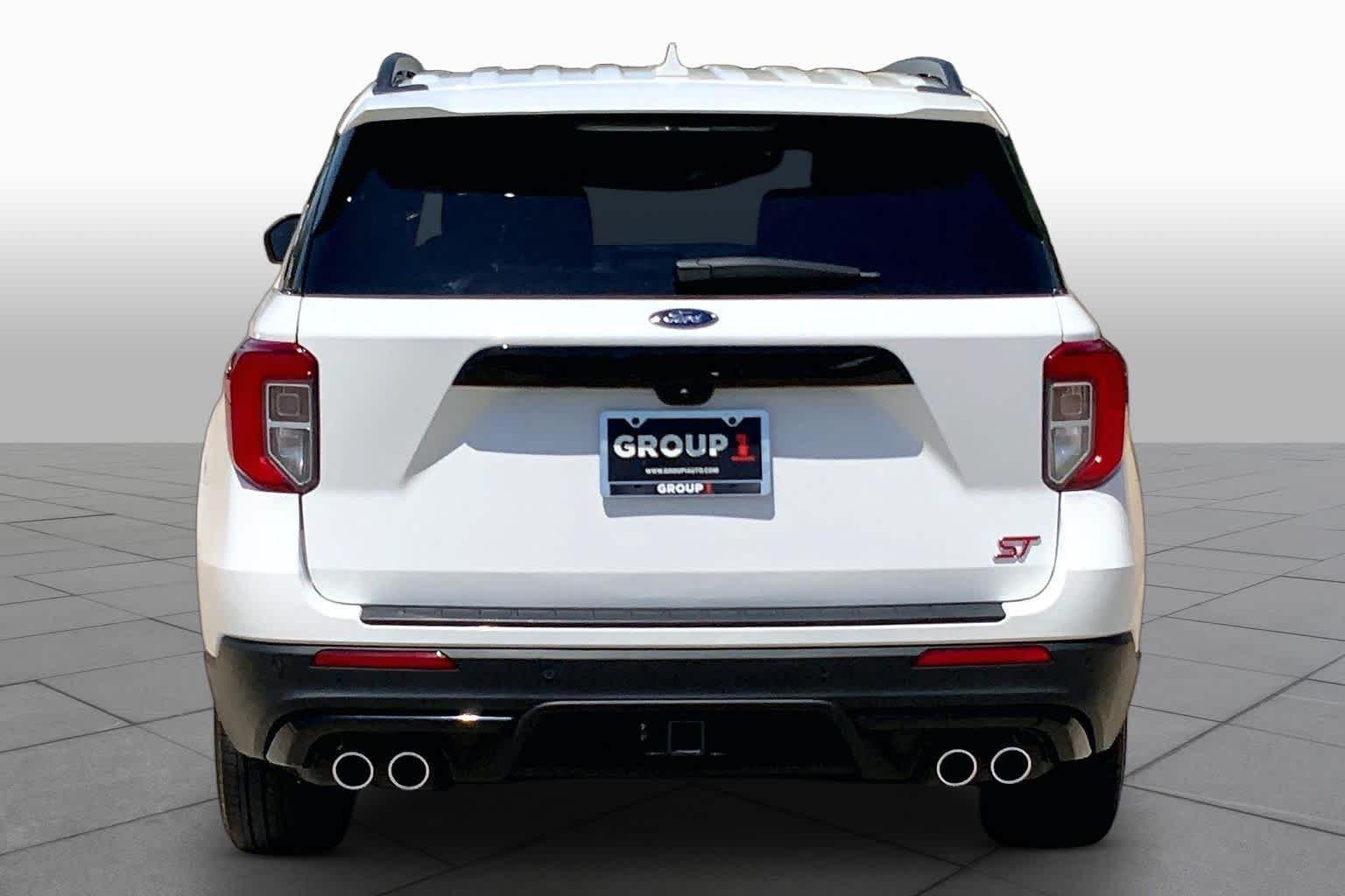 Used 2023 Star White Metallic Tri-Coat Ford ST image 5