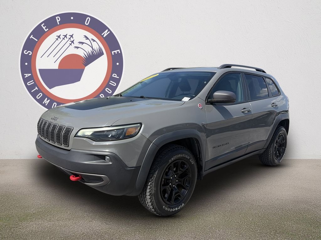 Used 2019 Sting Gray Clearcoat Jeep Trailhawk image 2