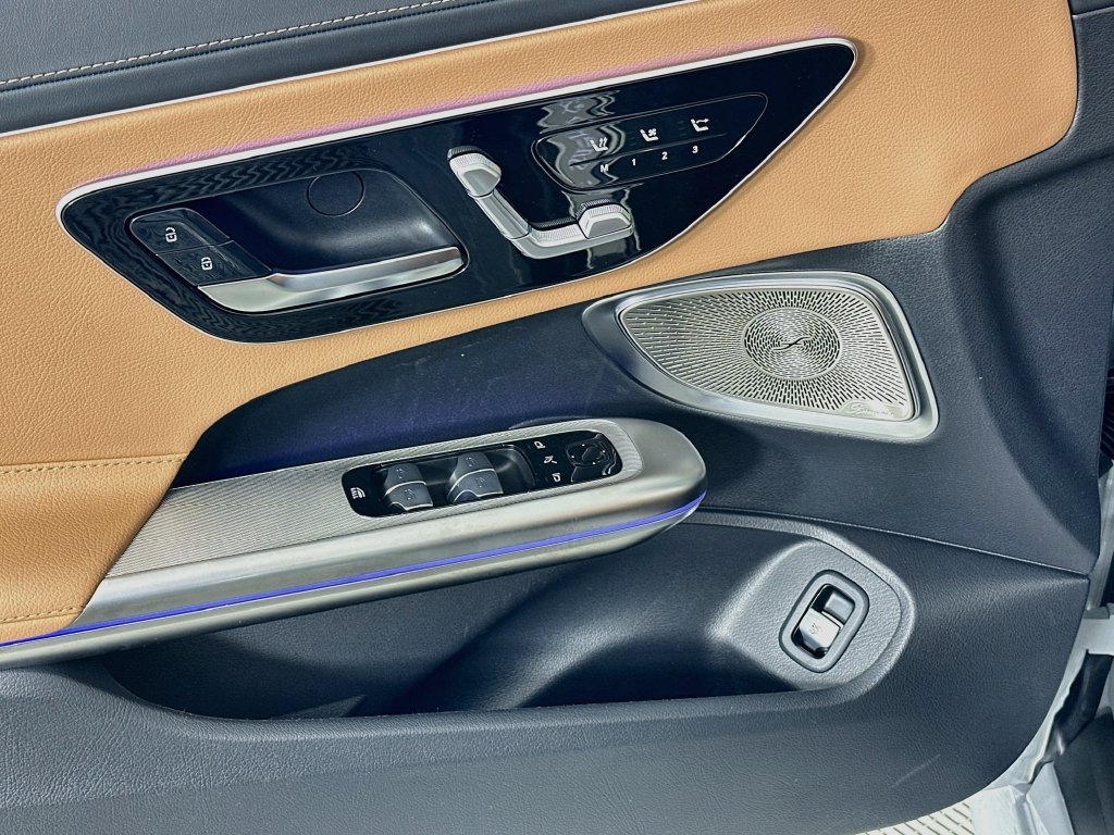 New 2027 MANUFAKTUR Alpine Grey Mercedes-Benz CLE 450 image 51
