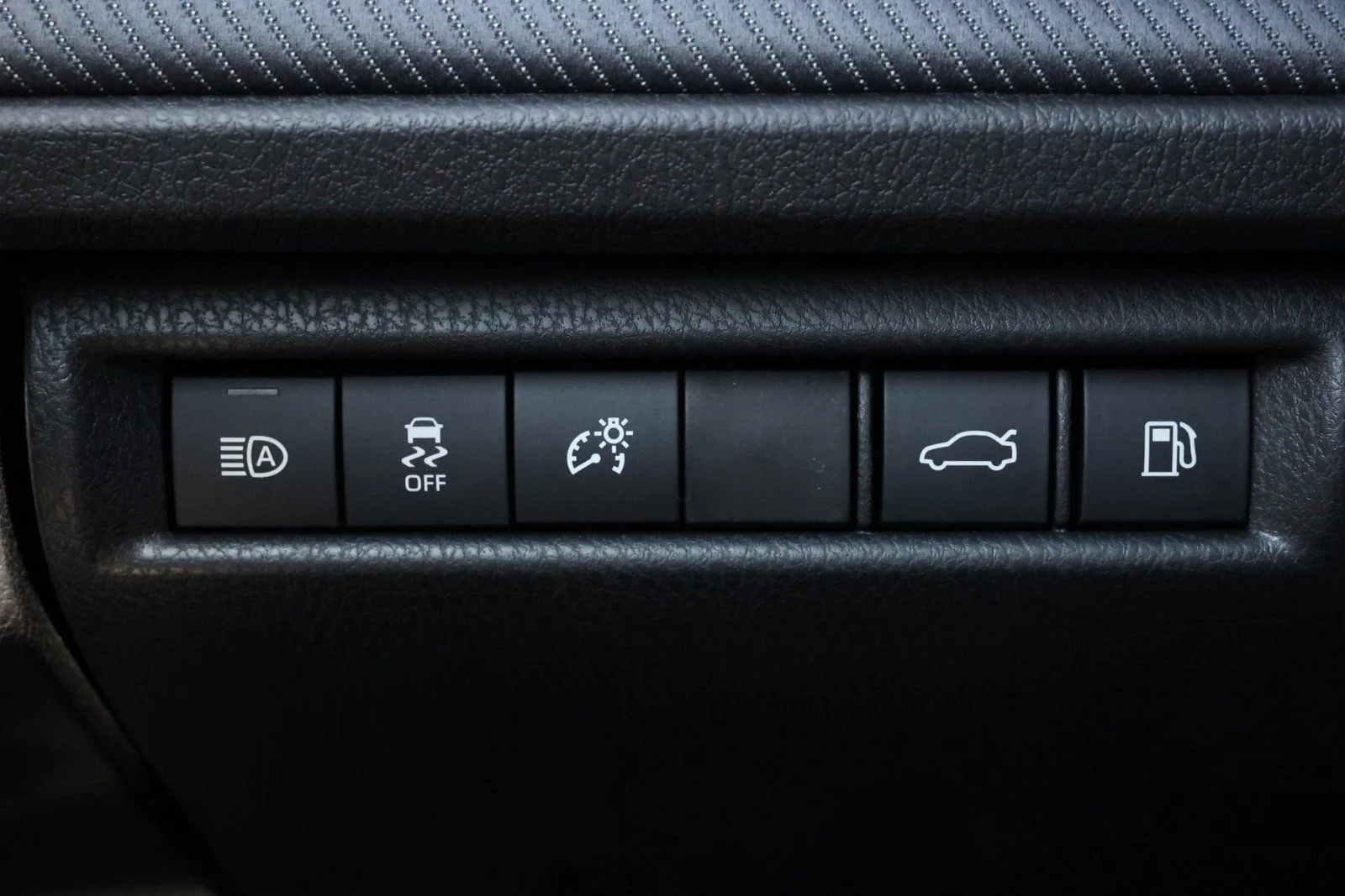 2026 Toyota Camry Nightshade - Photo 20