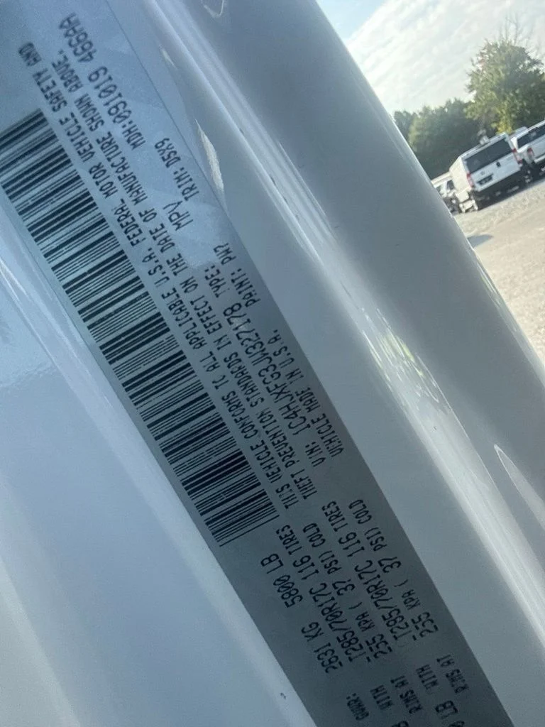 Used 2018 White Jeep Unlimited Rubicon image 26
