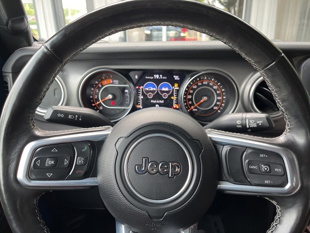 Used 2023 Blue Pearl Jeep Rubicon image 30