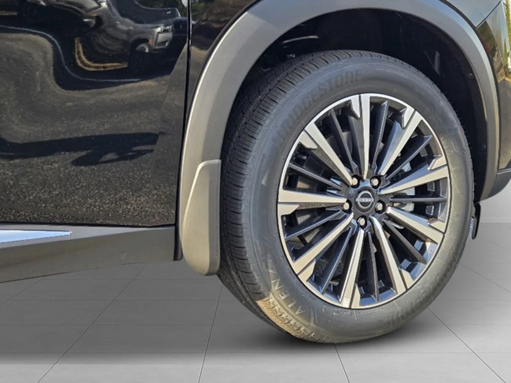 New 2026 Black Nissan Platinum image 9