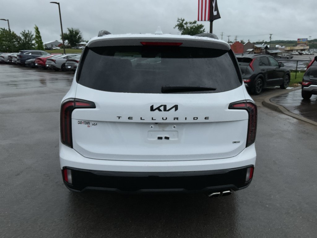Used 2025 Glacial White Pearl Kia EX X-Line image 9