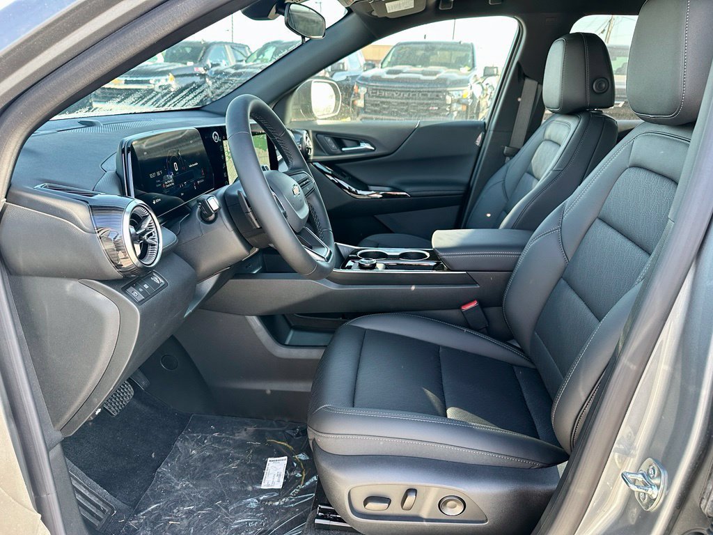 2027 Chevrolet Equinox LT - Photo 13