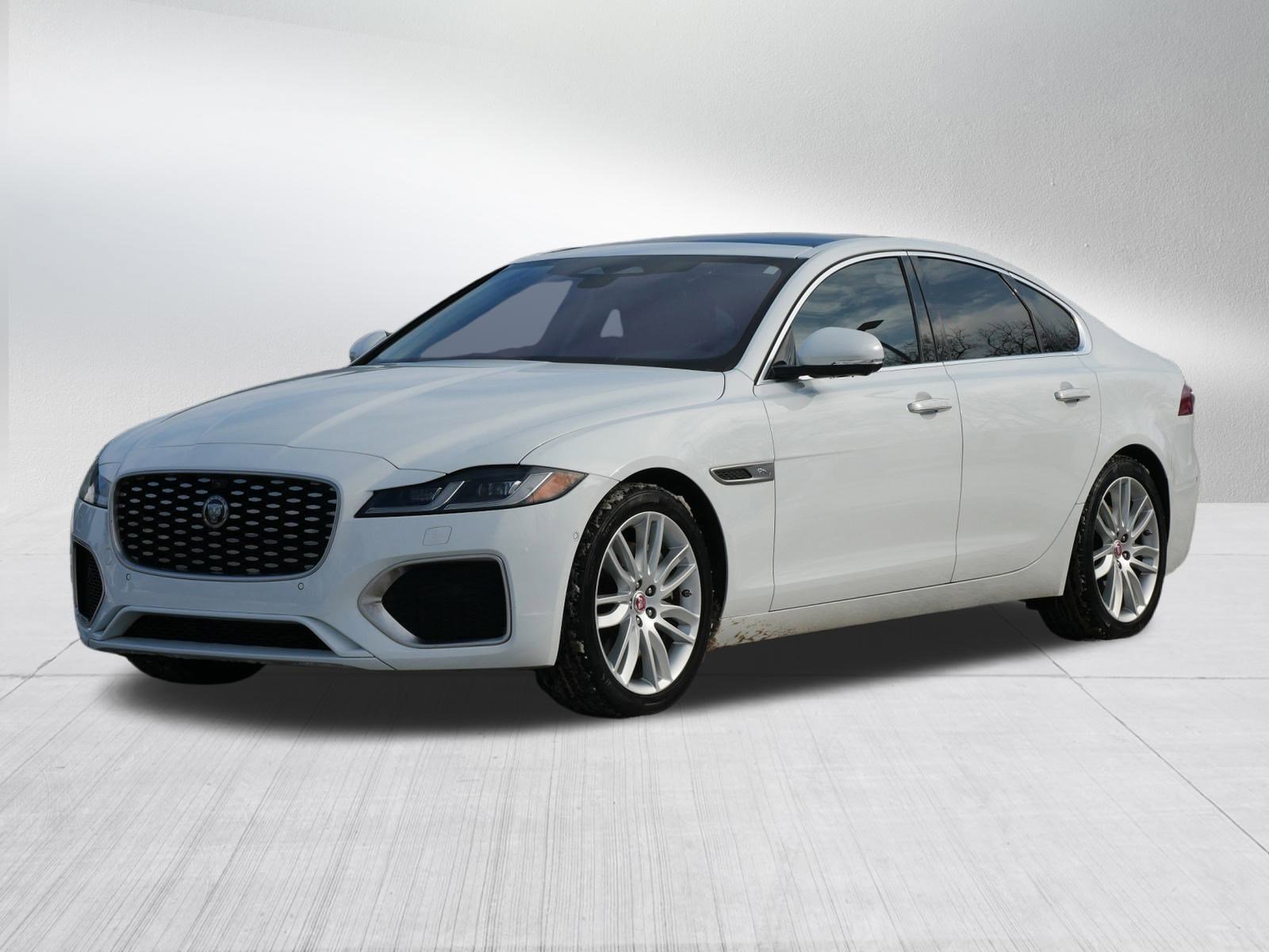 2021 Jaguar XF SE