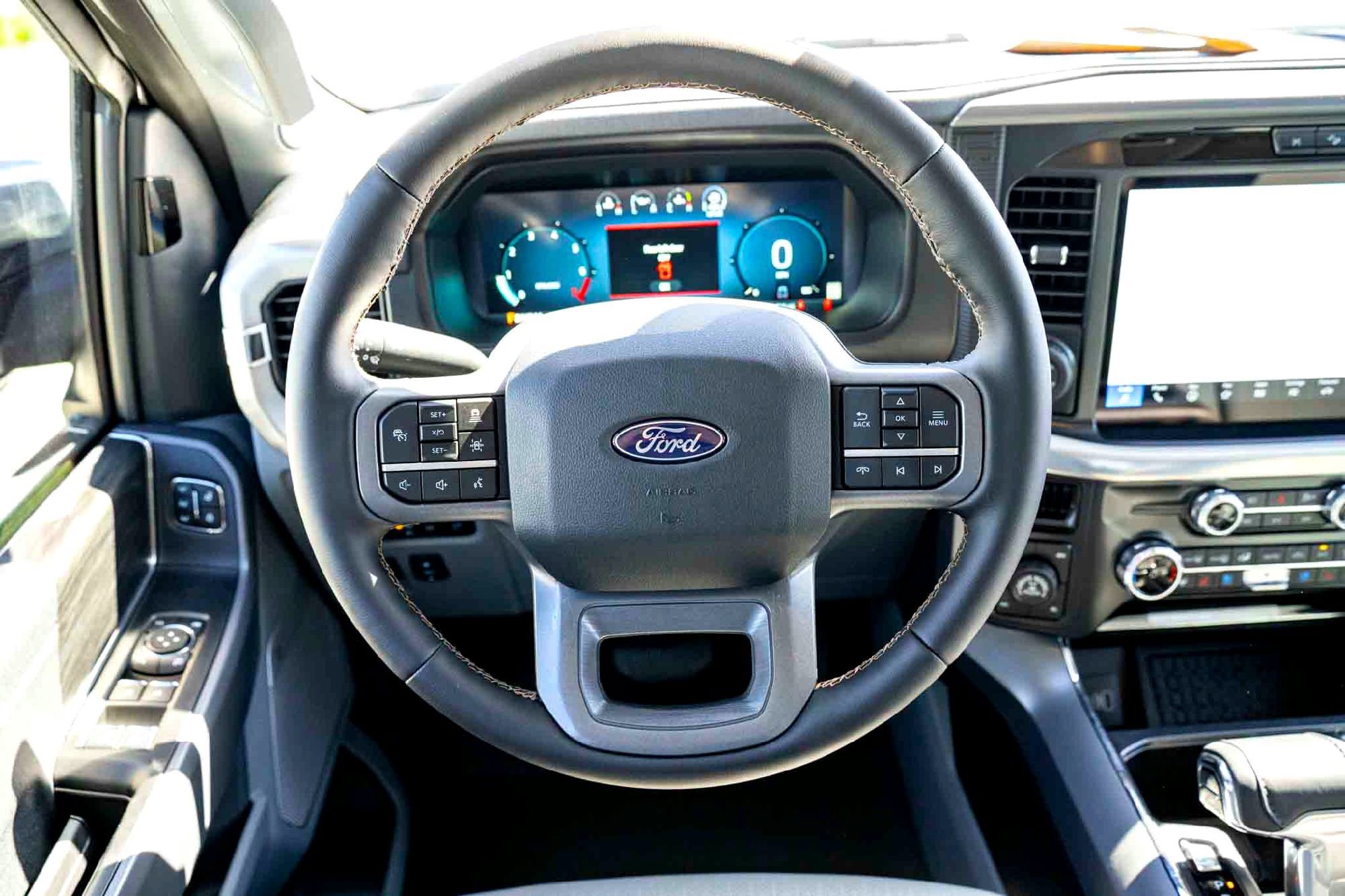 New 2025 Star White Metallic Tri-Coat Ford LARIAT image 21