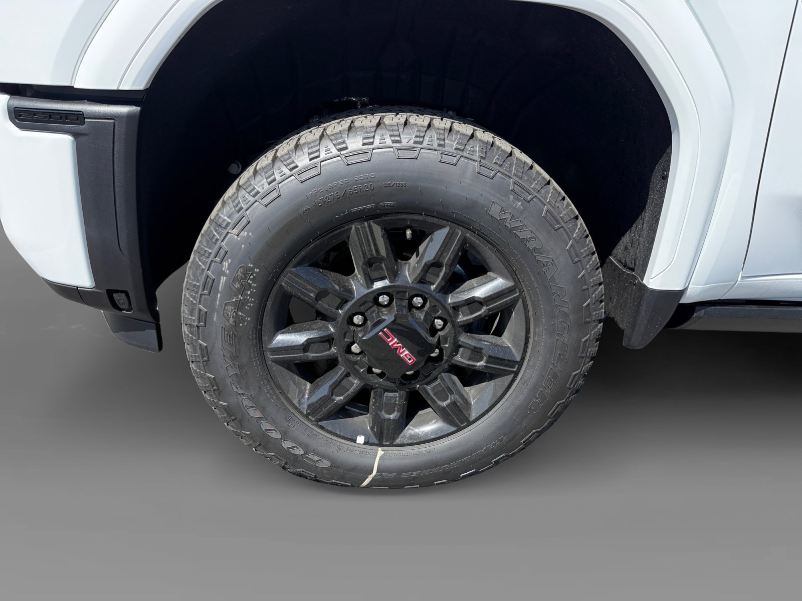 New 2026 Summit White GMC AT4 image 9