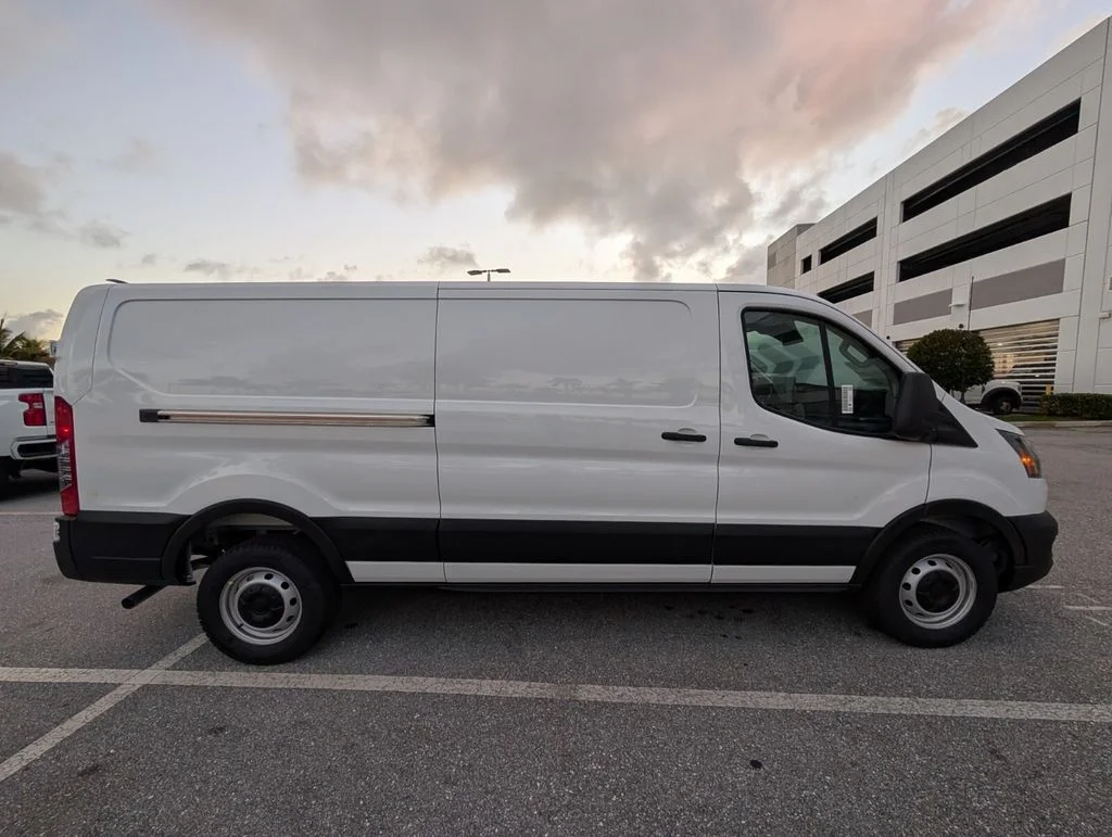New 2026 Oxford White Ford Cargo Van image 7