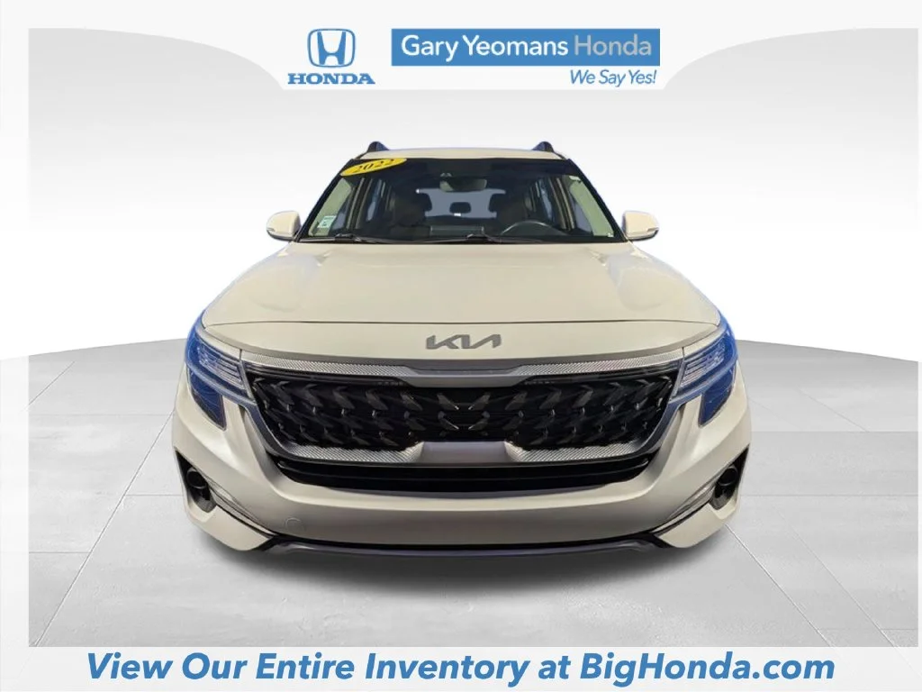 Certified Used 2022 White Kia Nightfall image 11