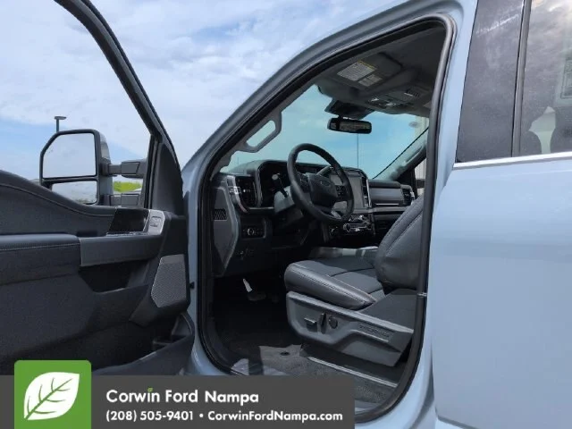 New 2026 Glacier Gray Metallic Tri-Coat Ford F-350® Lariat® image 9
