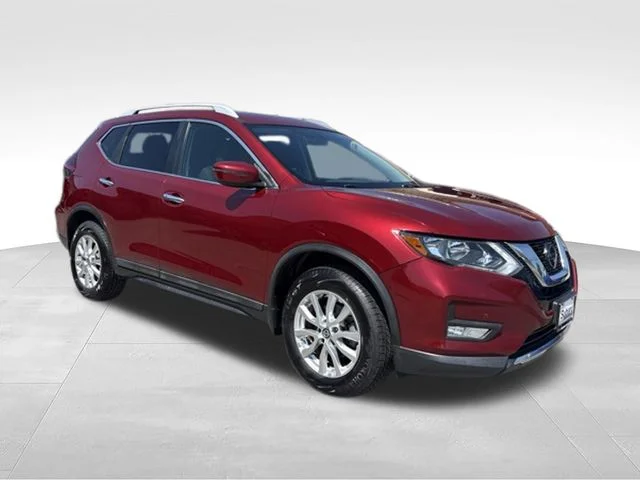 Used 2018 Red Nissan SV image 1